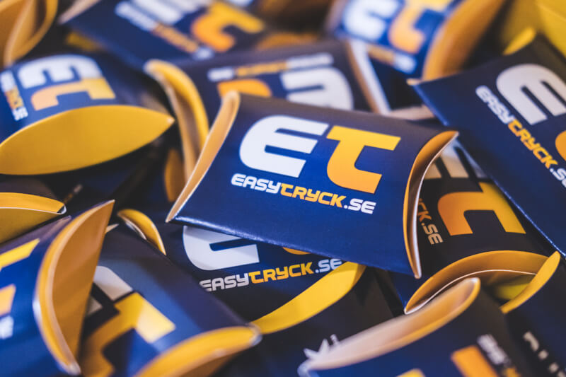 Putsdukar med Easytryck-logo. Perfekt som gåva till kunder och besökare
