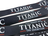 Närbild på digitaltryck till Titanics nyckelband